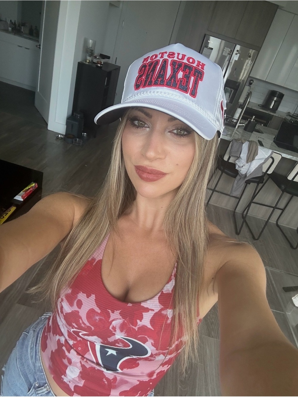Women’s Pink Camo Tank Top with Houston Texans Logo